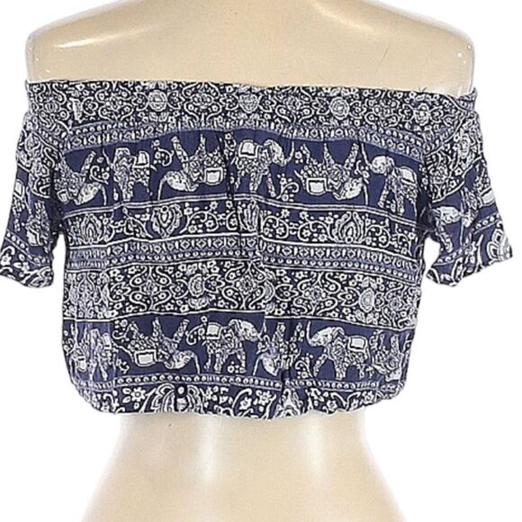 NEW Sequin Hearts Blue & White Elephant Print Crop Top Off the Shoulder Small S - Picture 5 of 7